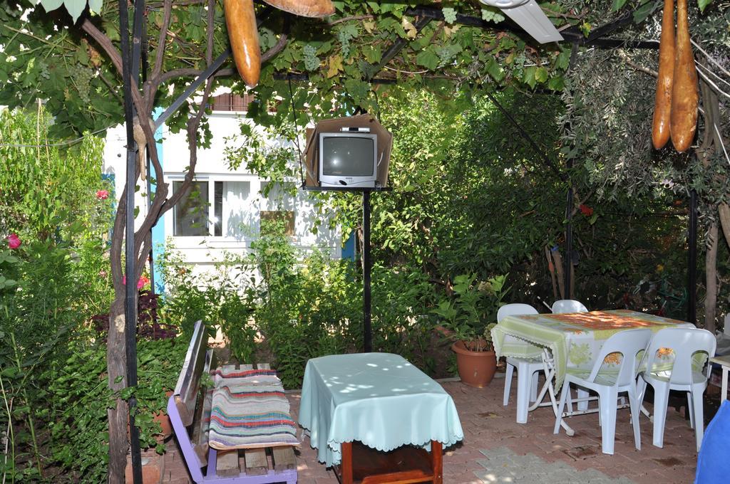 Keramos Pansiyon Finike Esterno foto