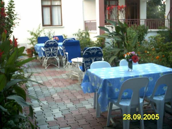 Keramos Pansiyon Finike Esterno foto